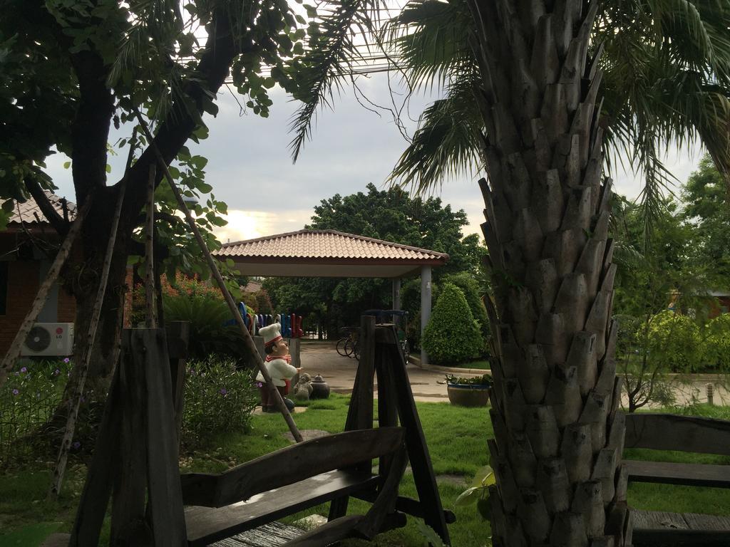 111 Resort & Spa Bantharamat Kültér fotó