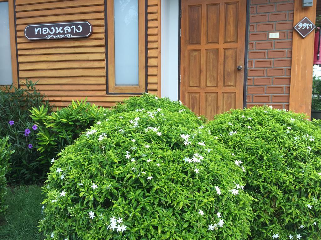111 Resort & Spa Bantharamat Kültér fotó