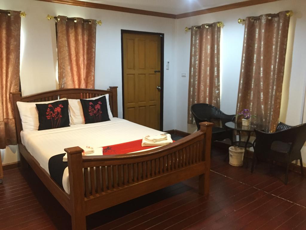 111 Resort & Spa Bantharamat Kültér fotó