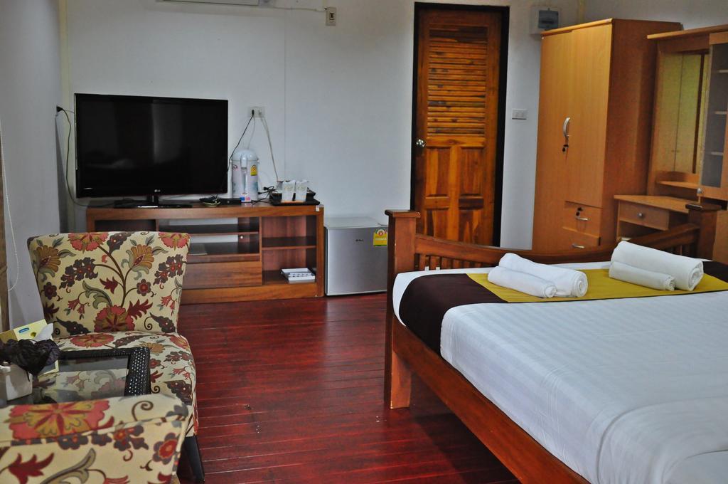 111 Resort & Spa Bantharamat Kültér fotó