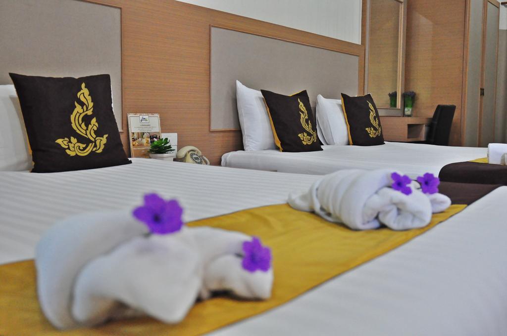 111 Resort & Spa Bantharamat Kültér fotó