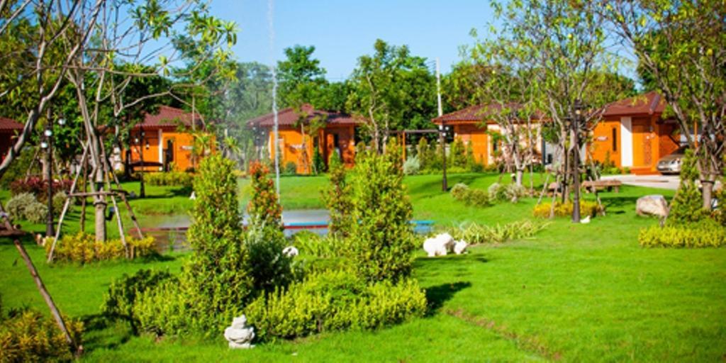 111 Resort & Spa Bantharamat Kültér fotó